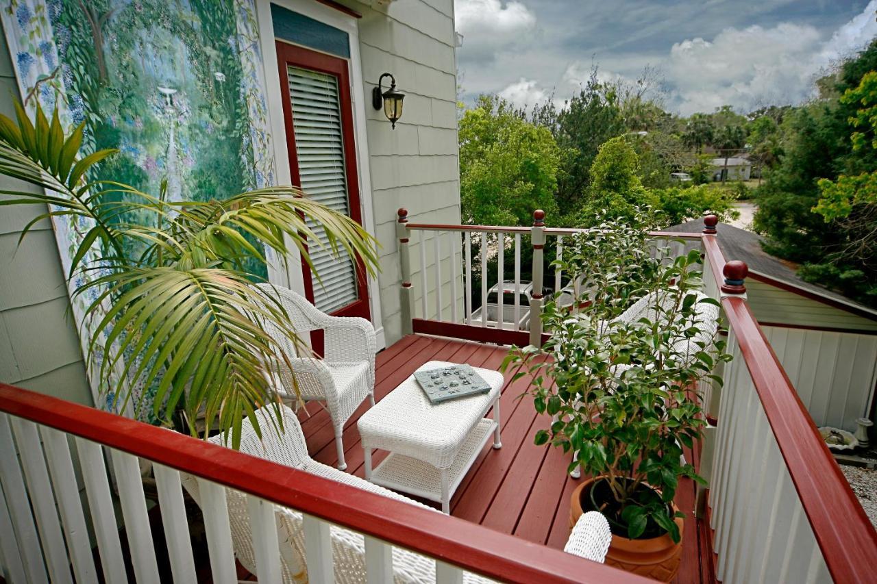 Superior King Suite