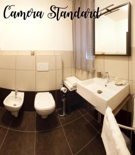 Standard Room External Private Bathroom