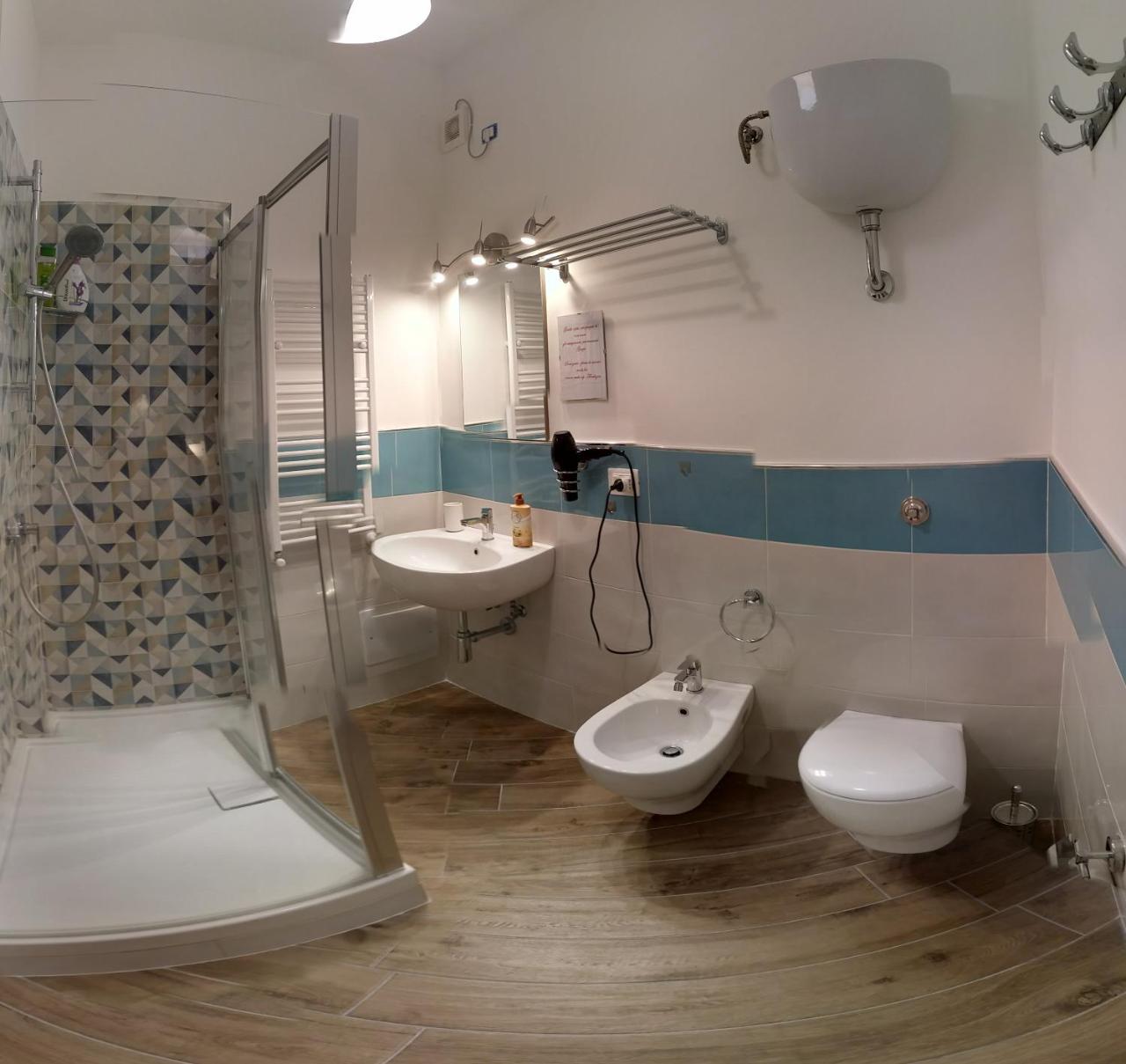 Double Room Private Bathroom