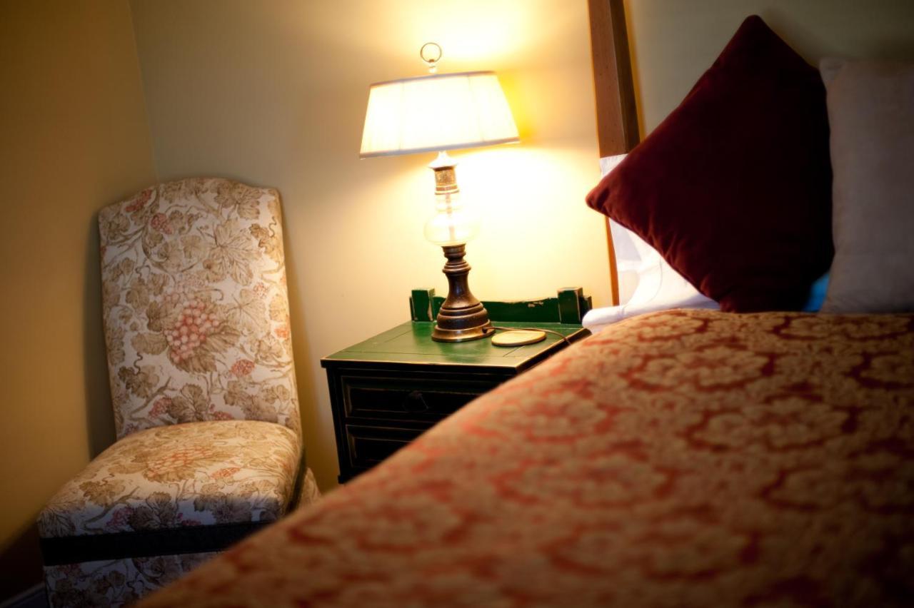 Queen Room - Disability Access
