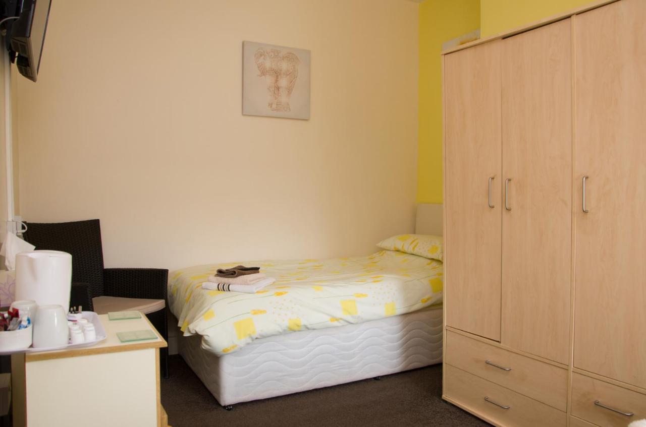 Budget Twin Room,408901605:JPEG