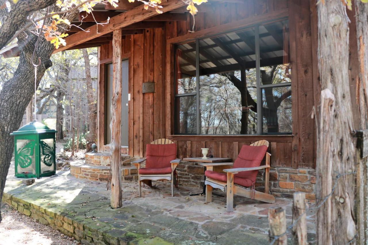 One-Bedroom Bungalow - Oak Cottage