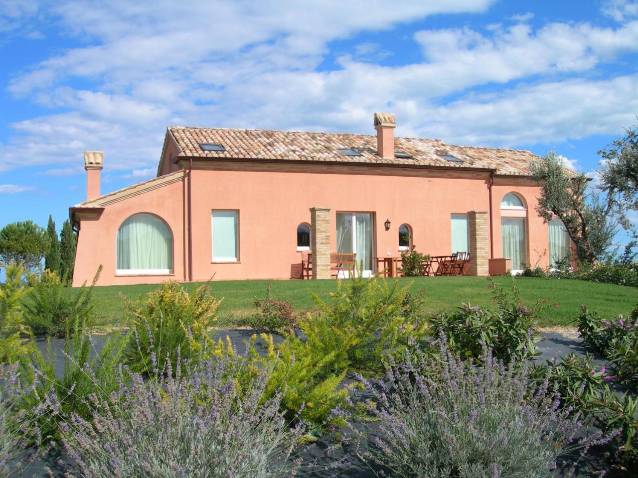 Villa con Piscina Privata