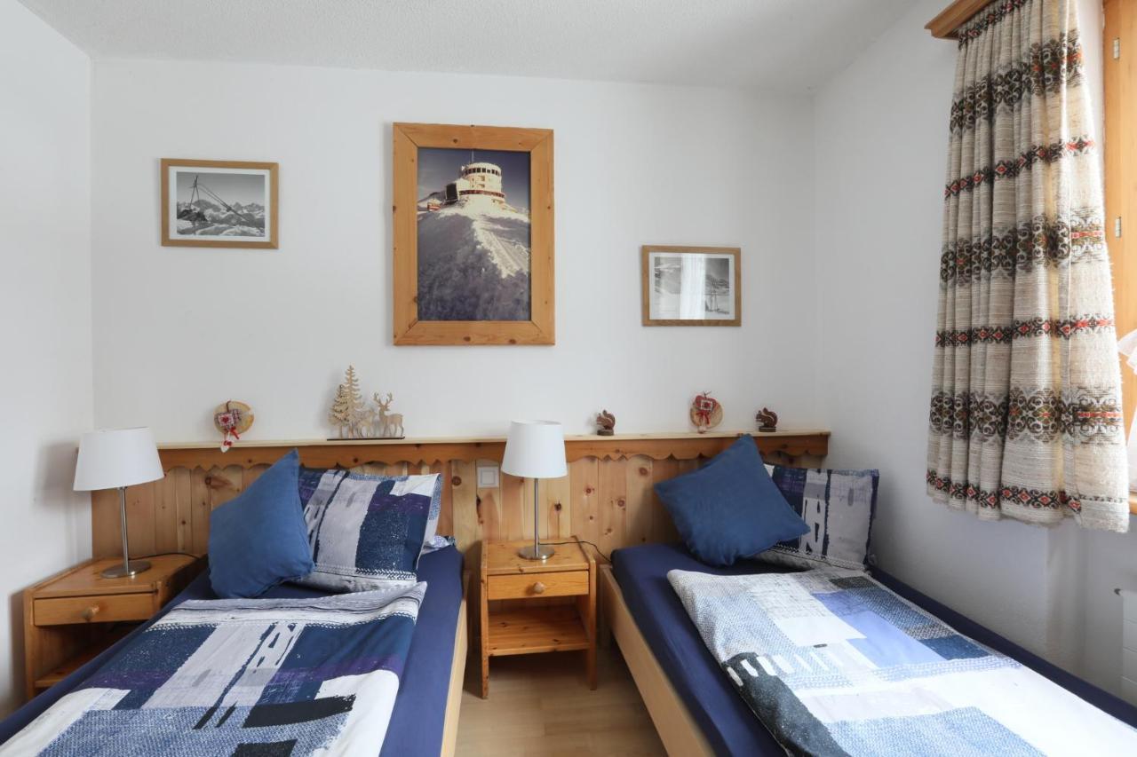 Doppelzimmer mit eigenem externen Bad