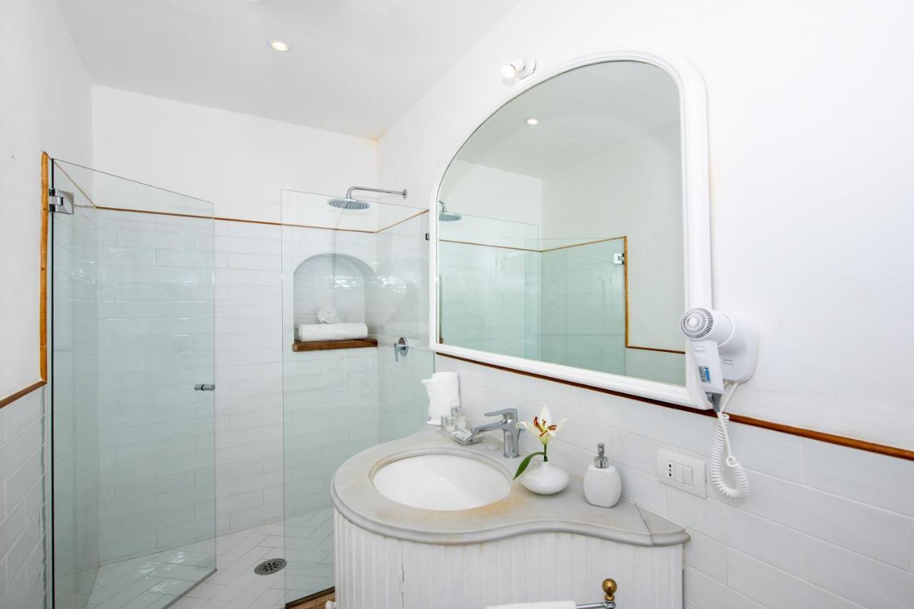 Suite with Terrace and Sea View,752679260:JPEG