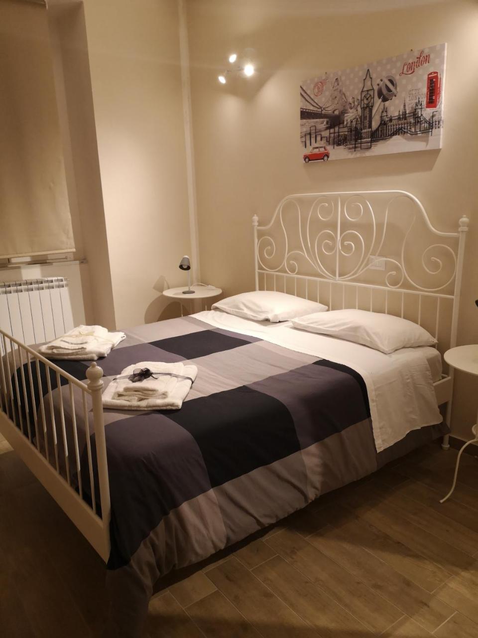 Double Room Private Bathroom