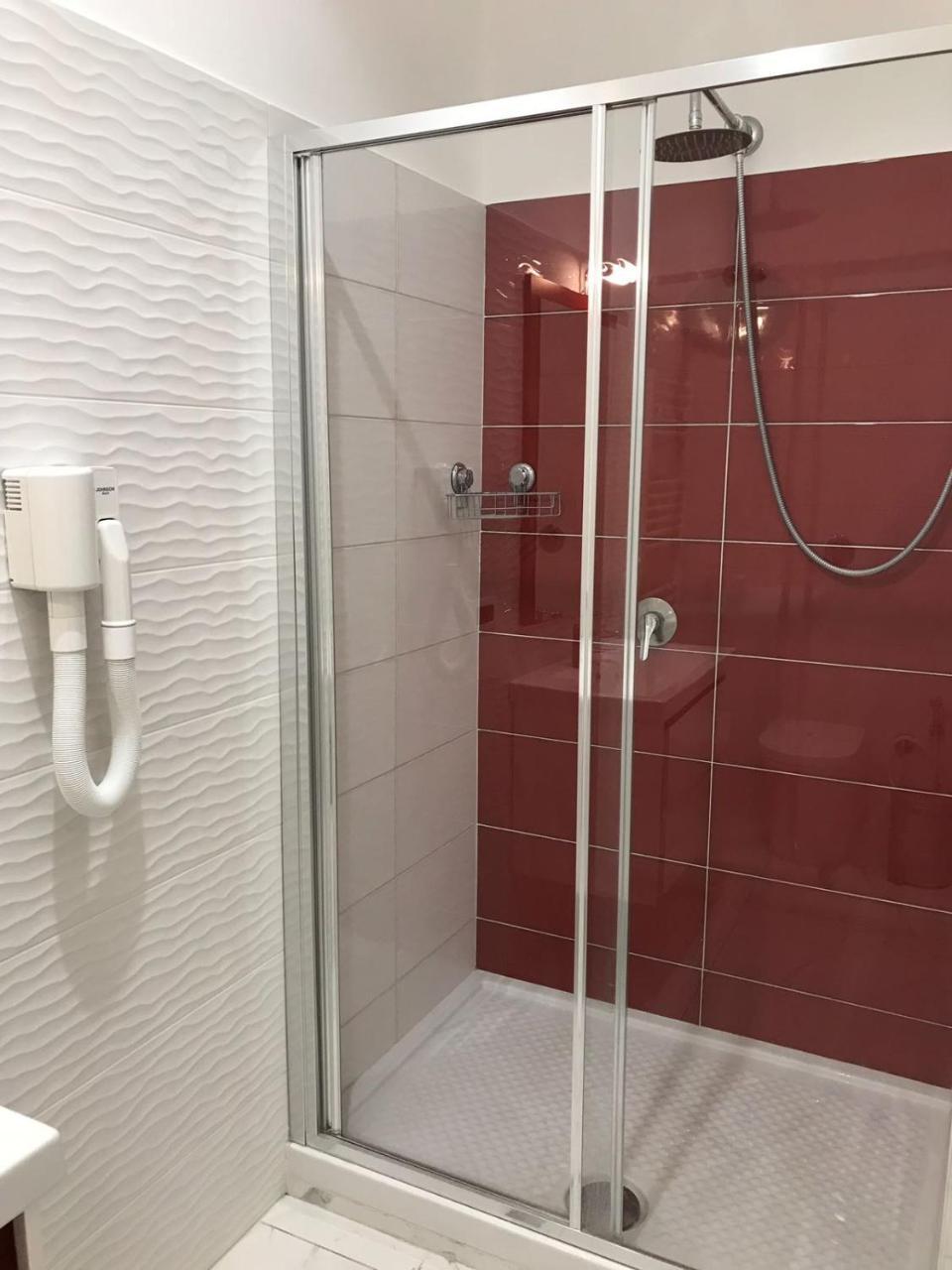 Double or Twin Room Private Bathroom