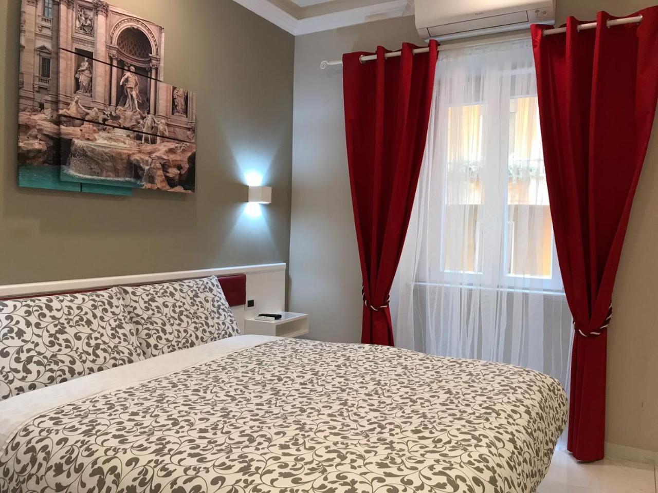 Double or Twin Room Private Bathroom