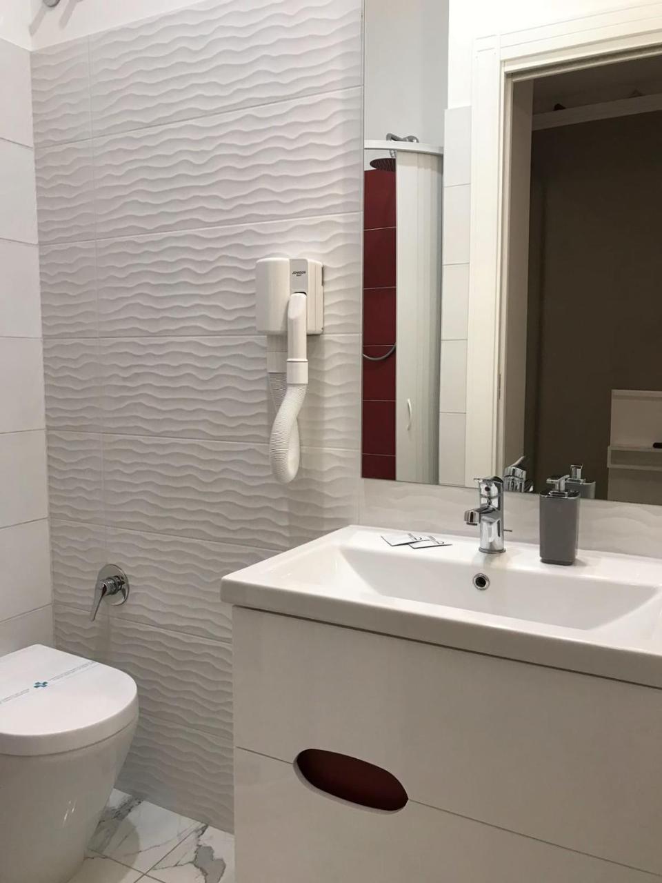 Double or Twin Room Private Bathroom