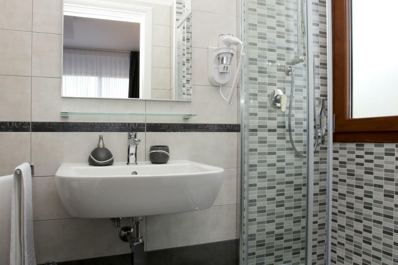 Camera Matrimoniale Superior con Bagno Privato
