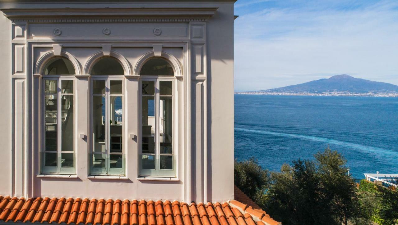 King Suite Sea View