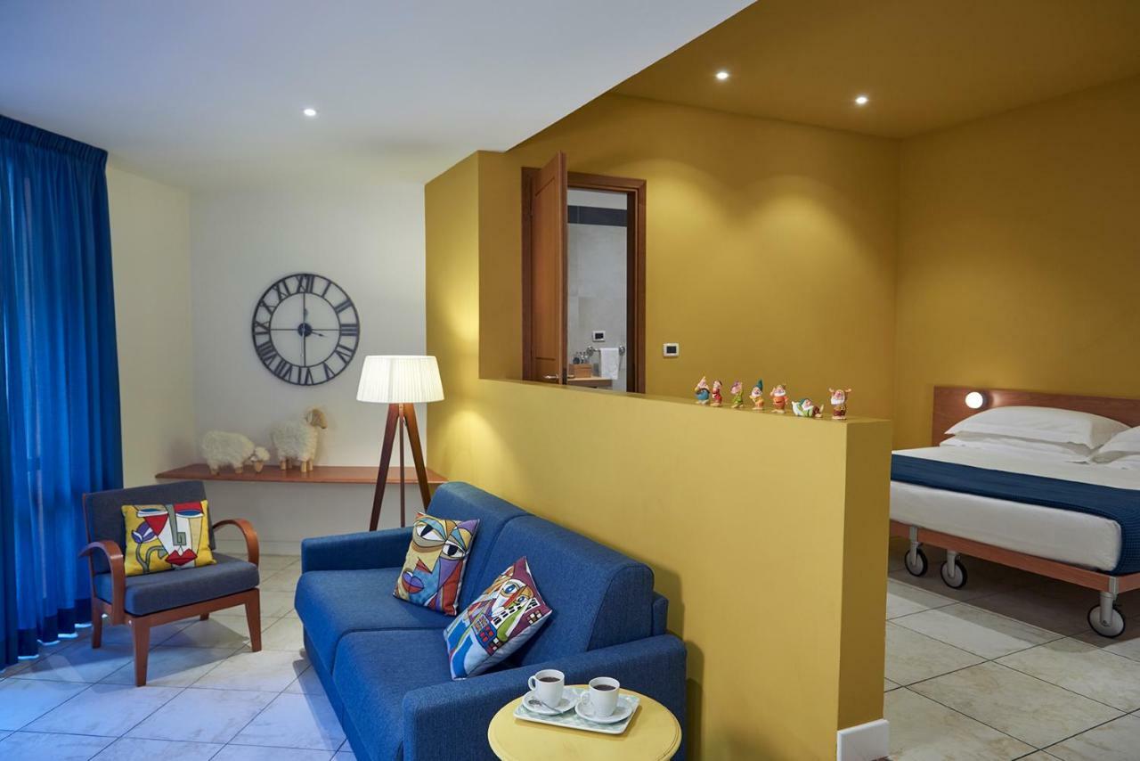 Family Suite,781054773:JPEG