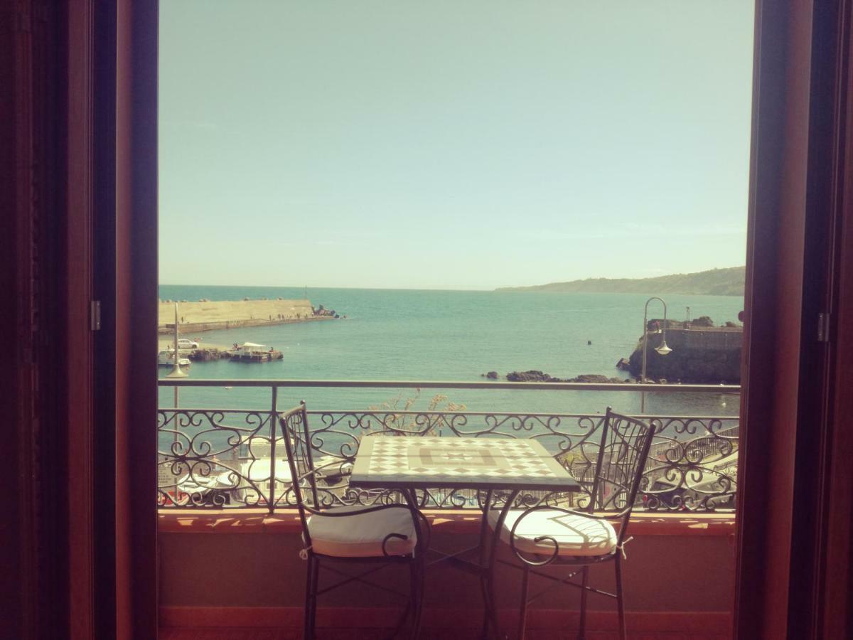 Deluxe Triple Room Sea View