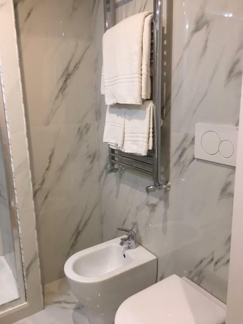 Deluxe Room,787888638:JPEG