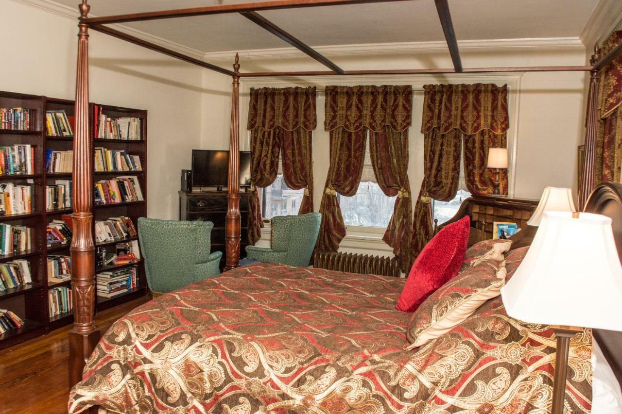 Suite with City View