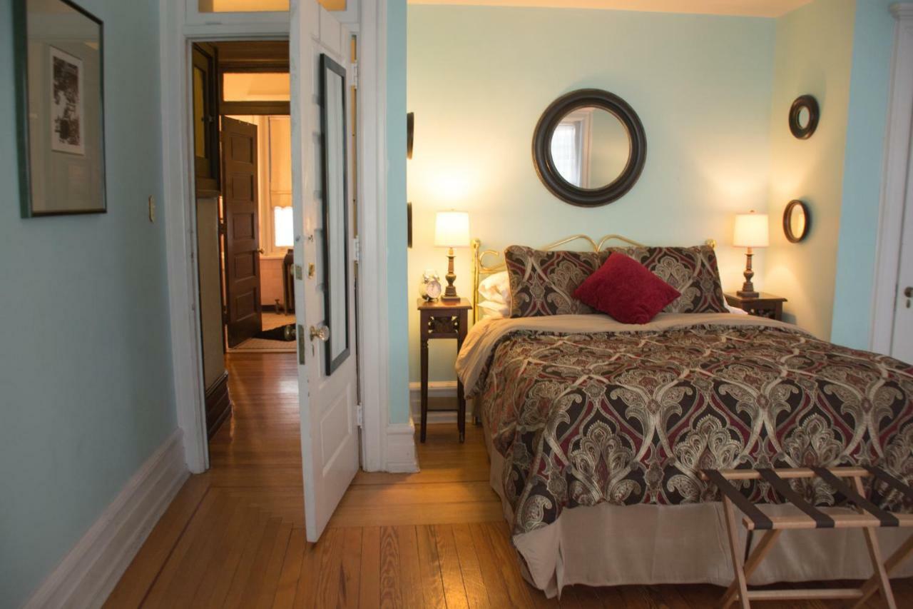 Suite with City View