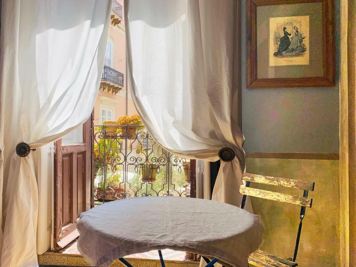 Double Room with View