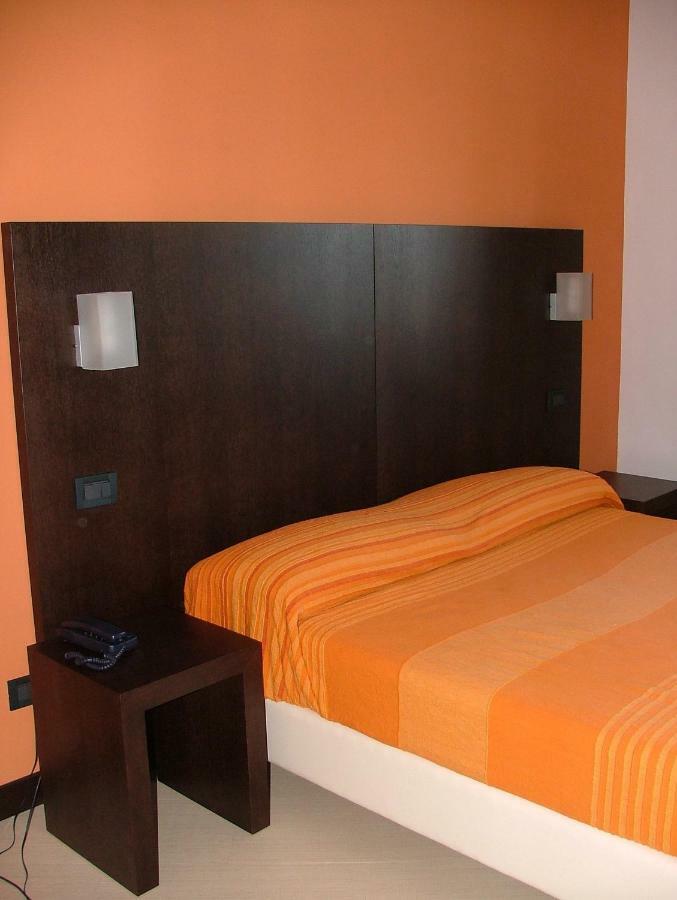 Double or Twin Room,800118156:JPEG