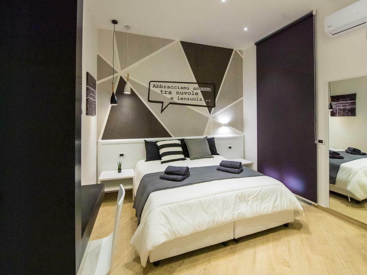 Double or Twin Room Private External Bathroom