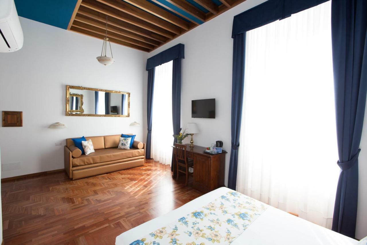 Quadruple Room St Peter View