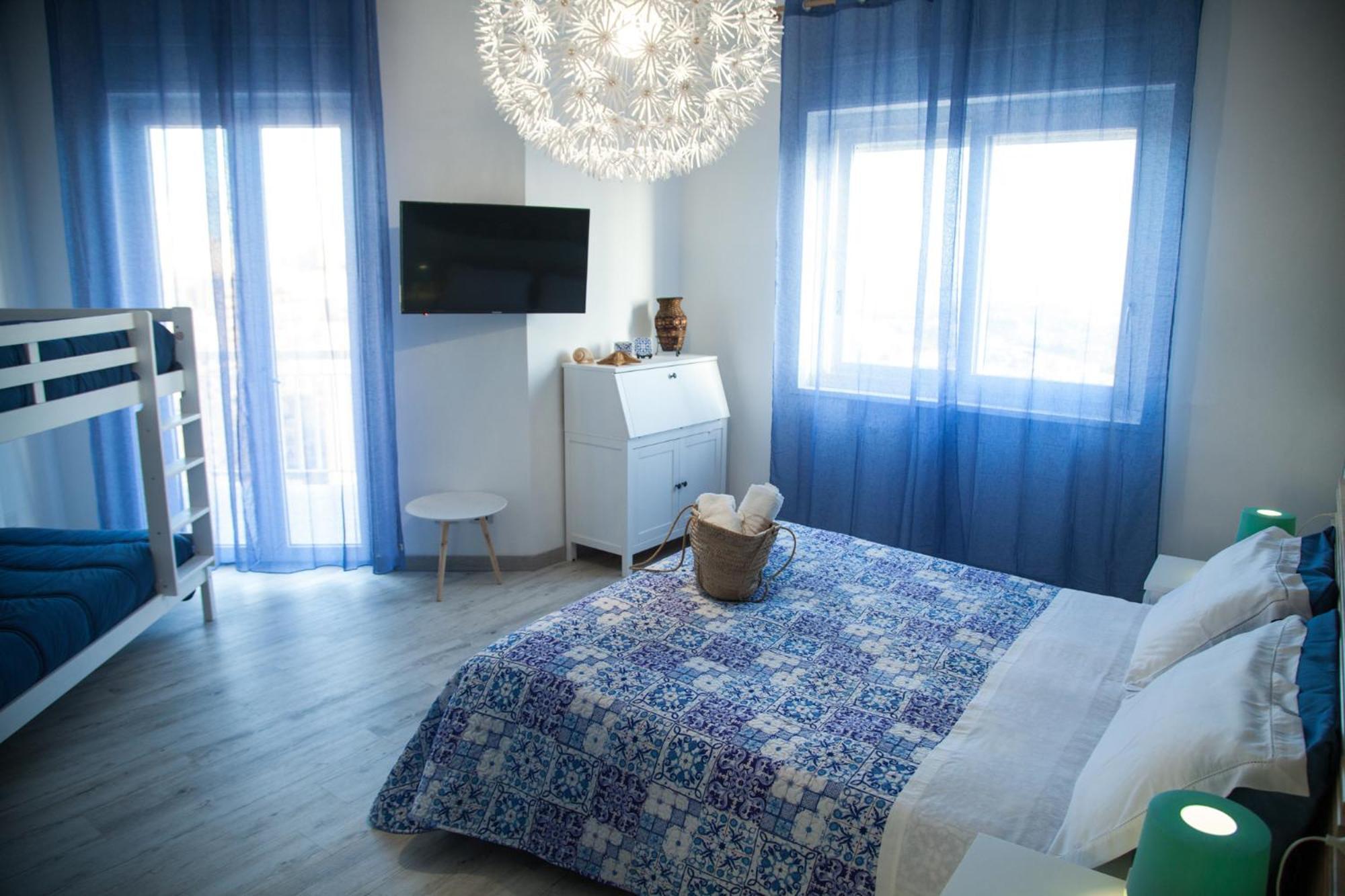 Standard Triple Room with Sea View,823217555:JPEG