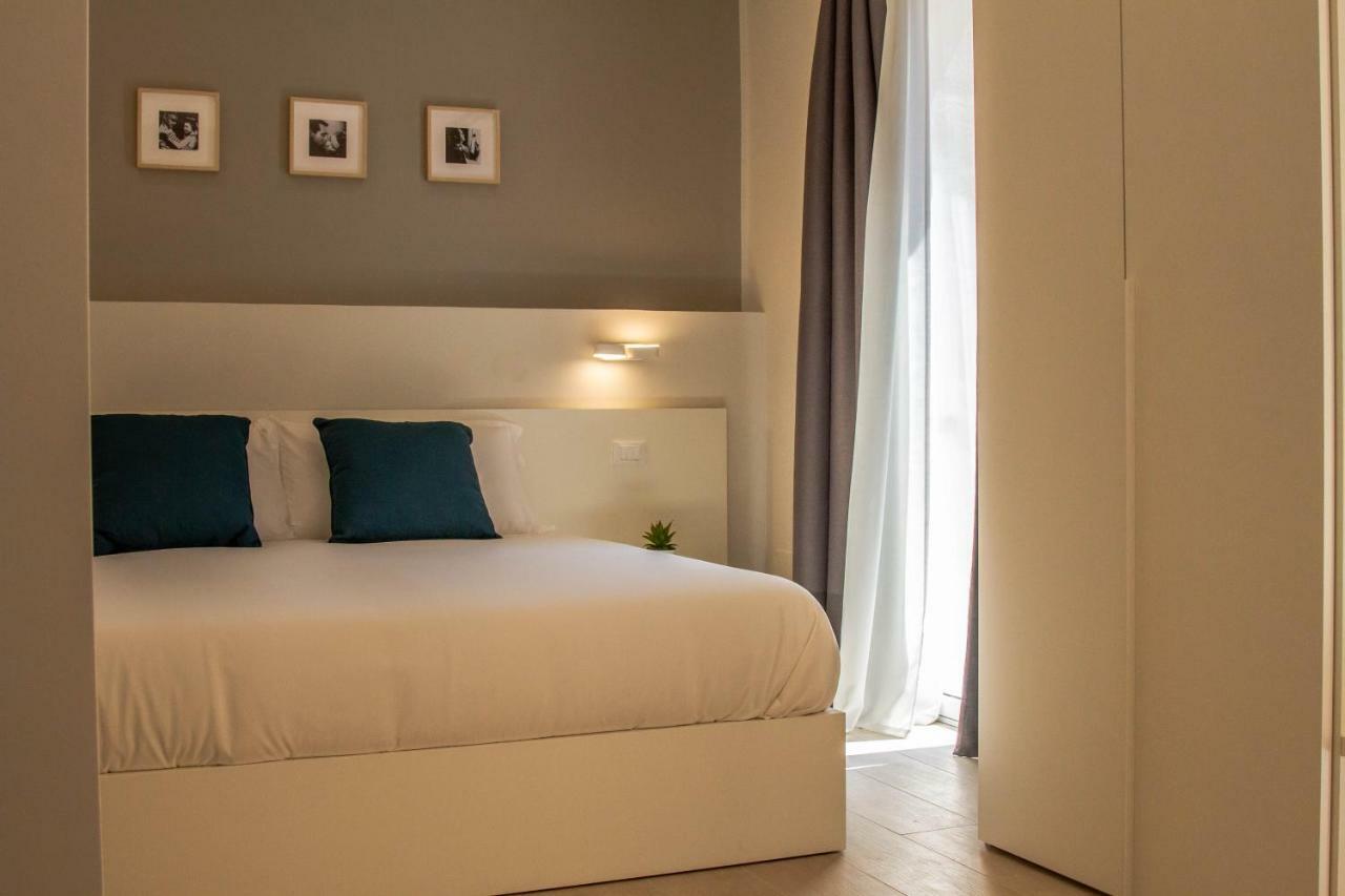 Superior Suite,824083400:JPEG