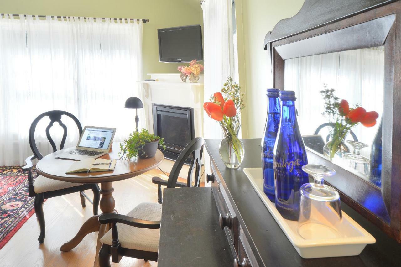 King Room with Balcony