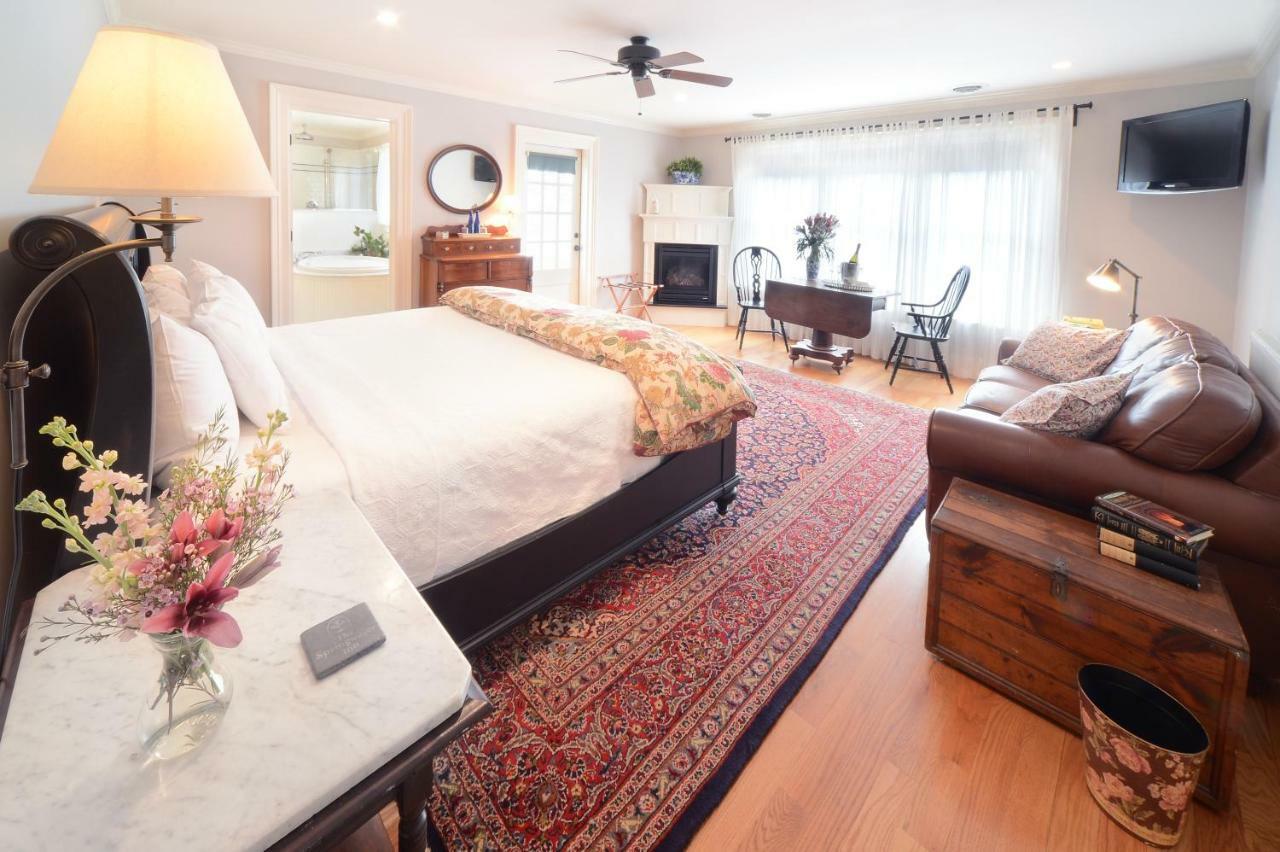 King Room with Balcony