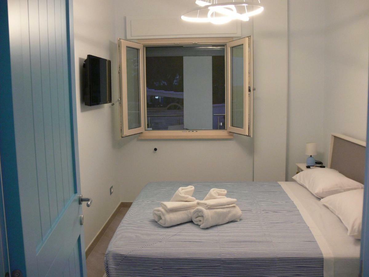 Double Room Private External Bathroom
