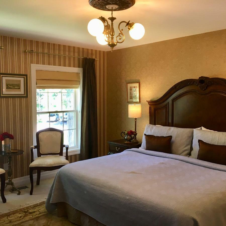 Deluxe King Room,1382117624:JPEG