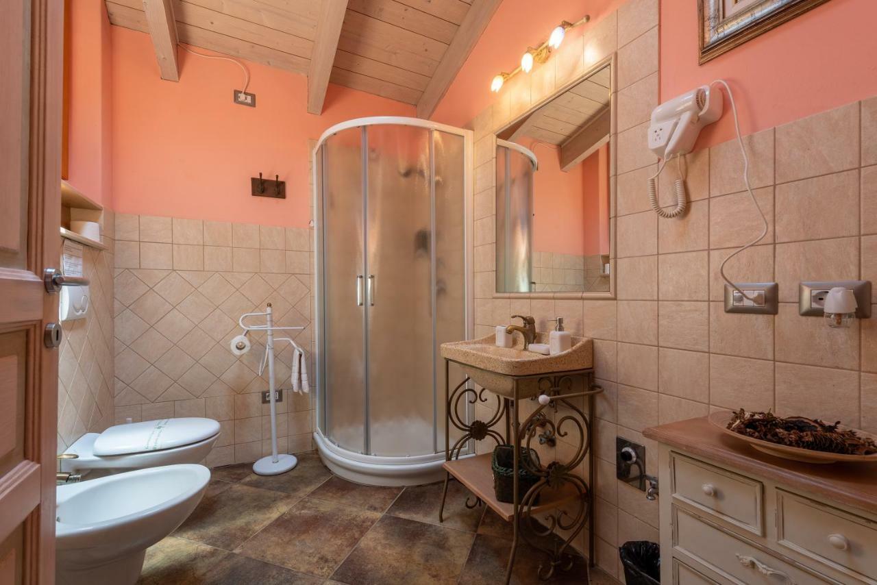 Camera Matrimoniale con Bagno Privato Esterno