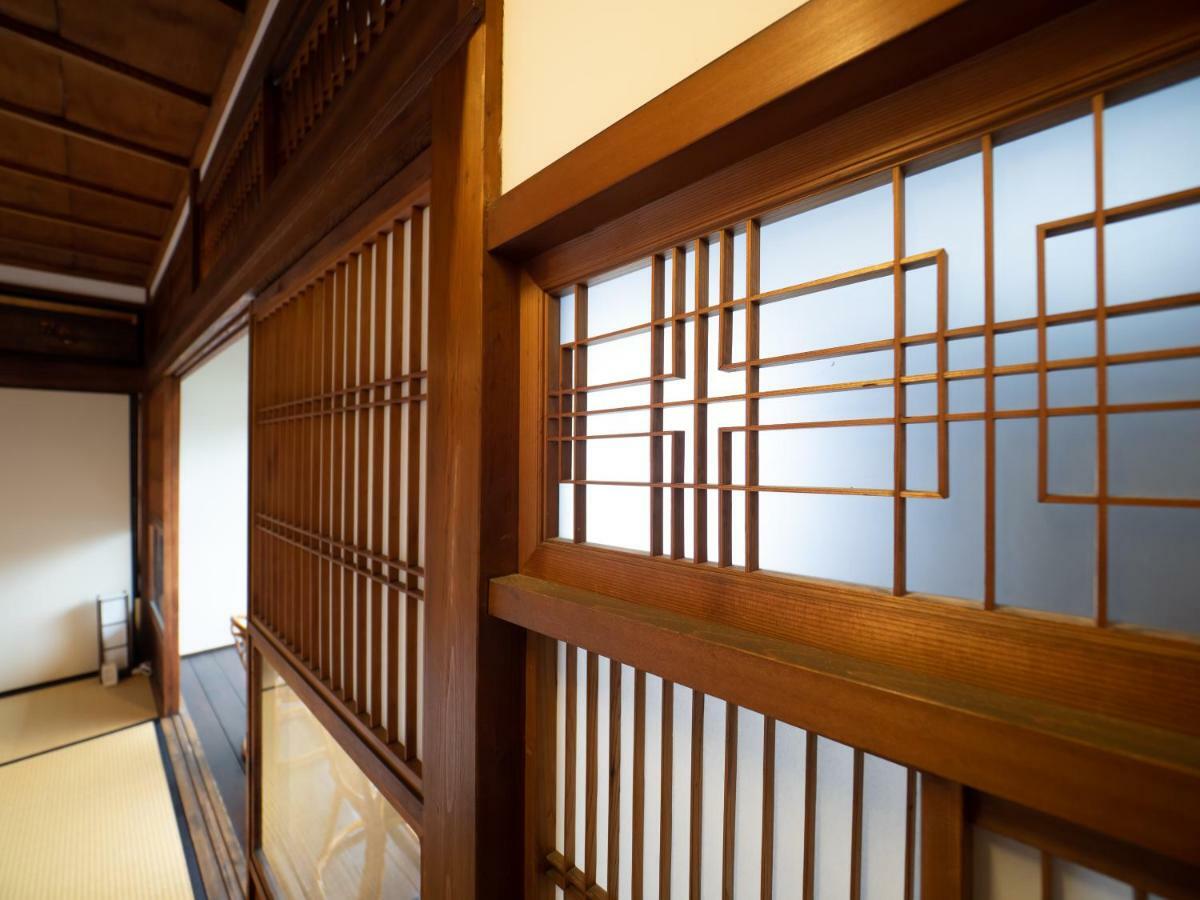 Japanese-Style Family Room
