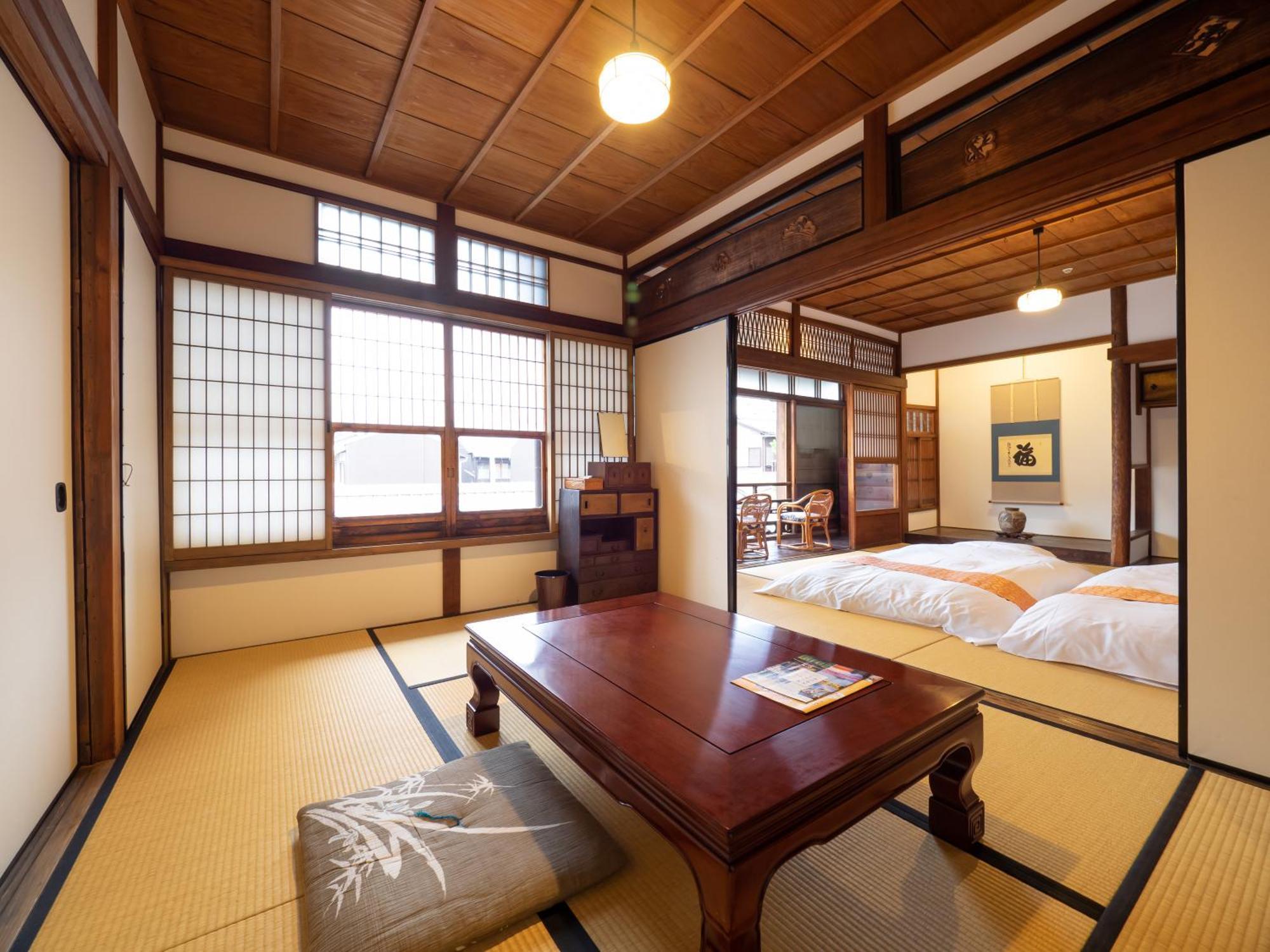 Japanese-Style Family Room