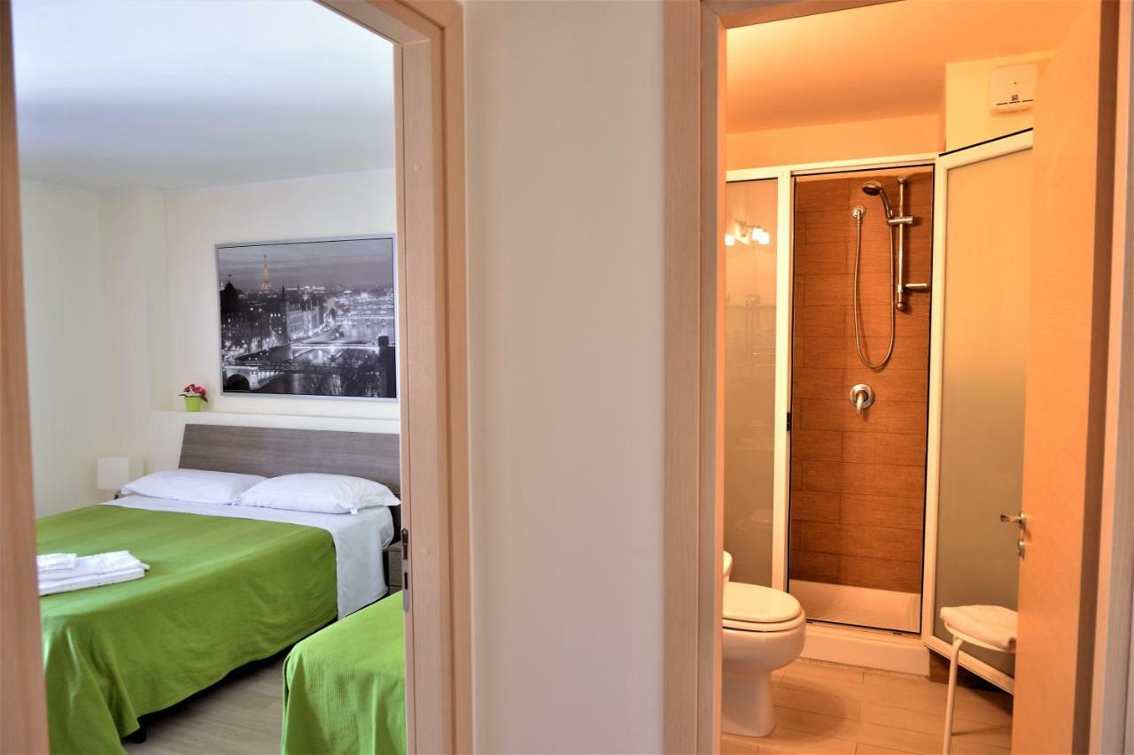 Triple Room Private Bathroom