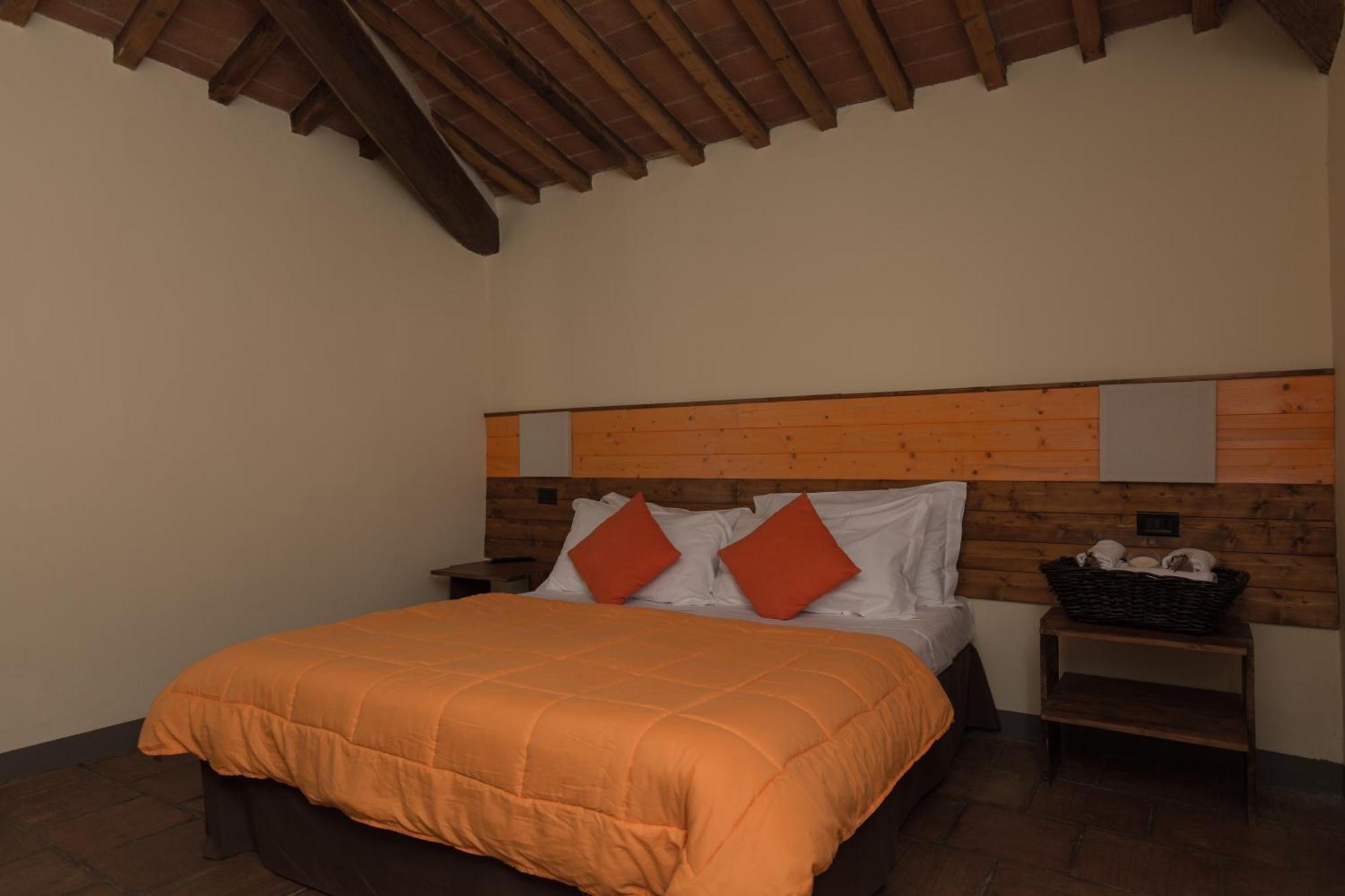 Standard Double or Twin Room Garden View