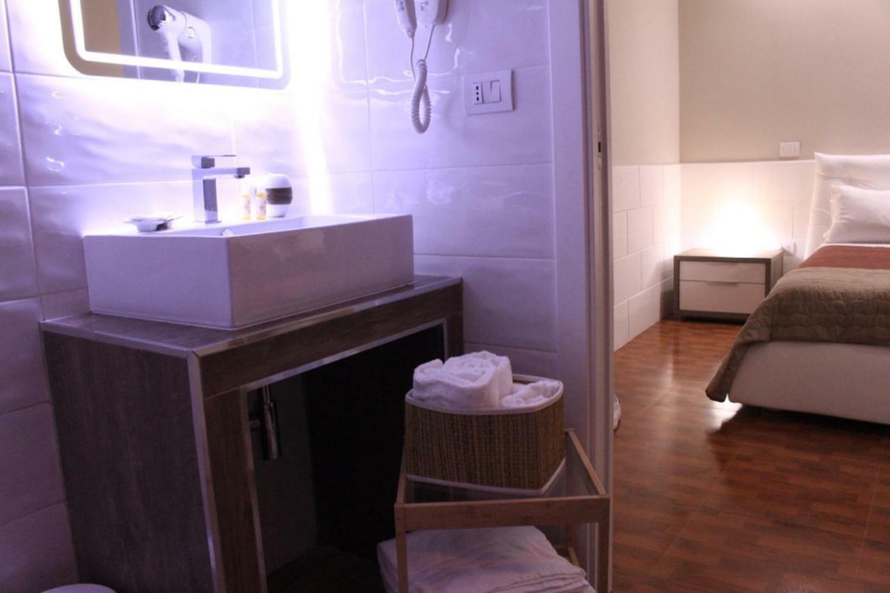 Double Room Private Bathroom
