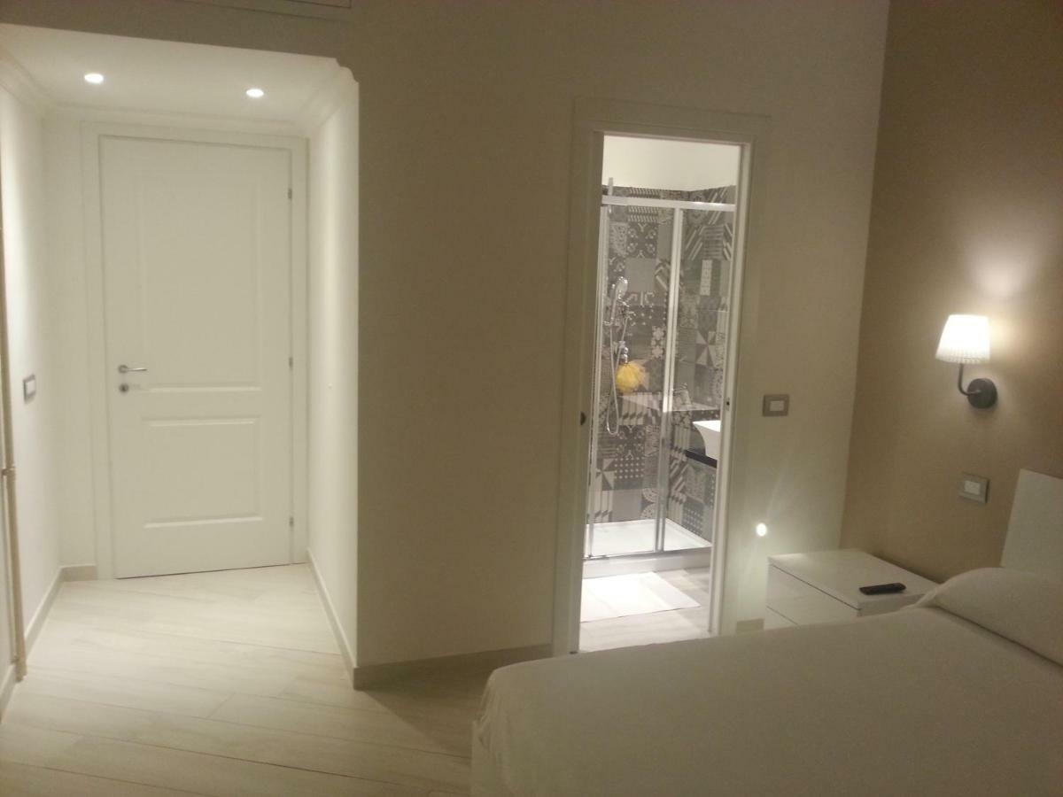 Deluxe Double Room,871737569:JPEG