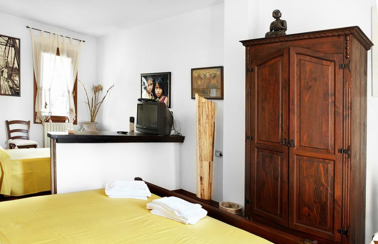 Triple Room Private External Bathroom