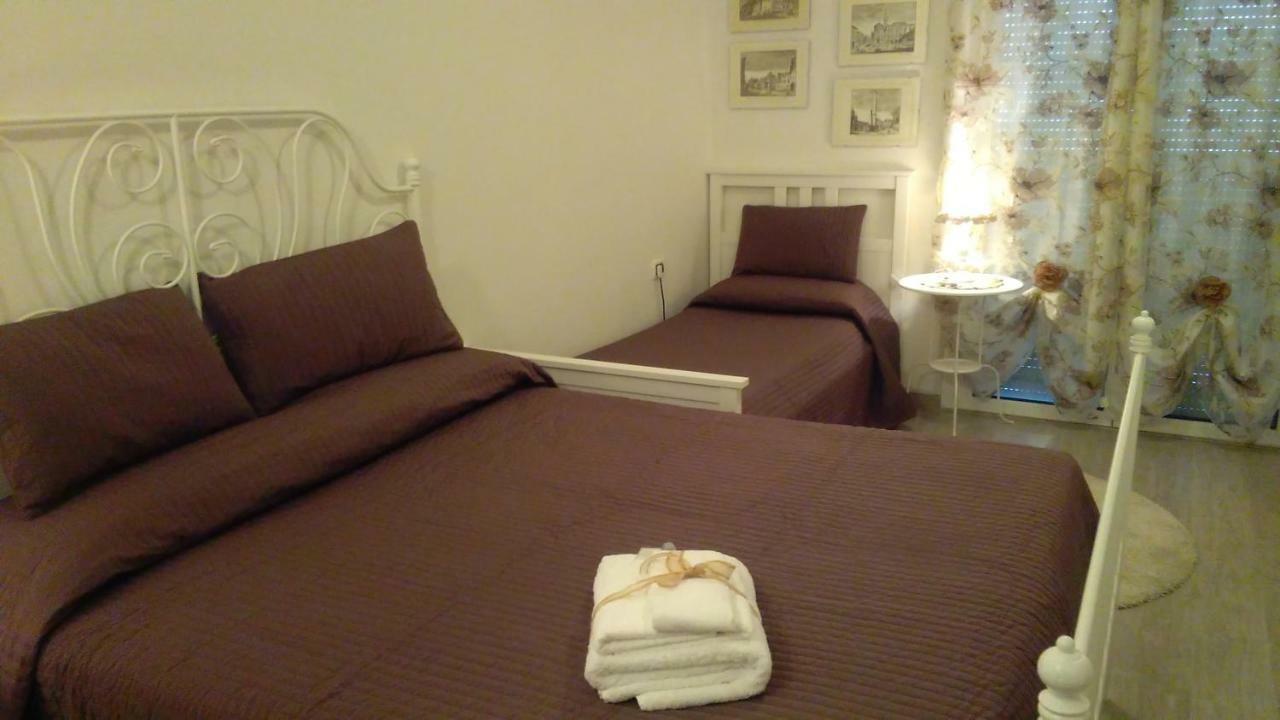 Triple Room Private Bathroom