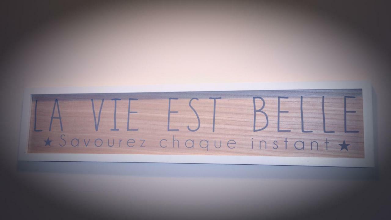 Standard King Room,858334052:JPEG