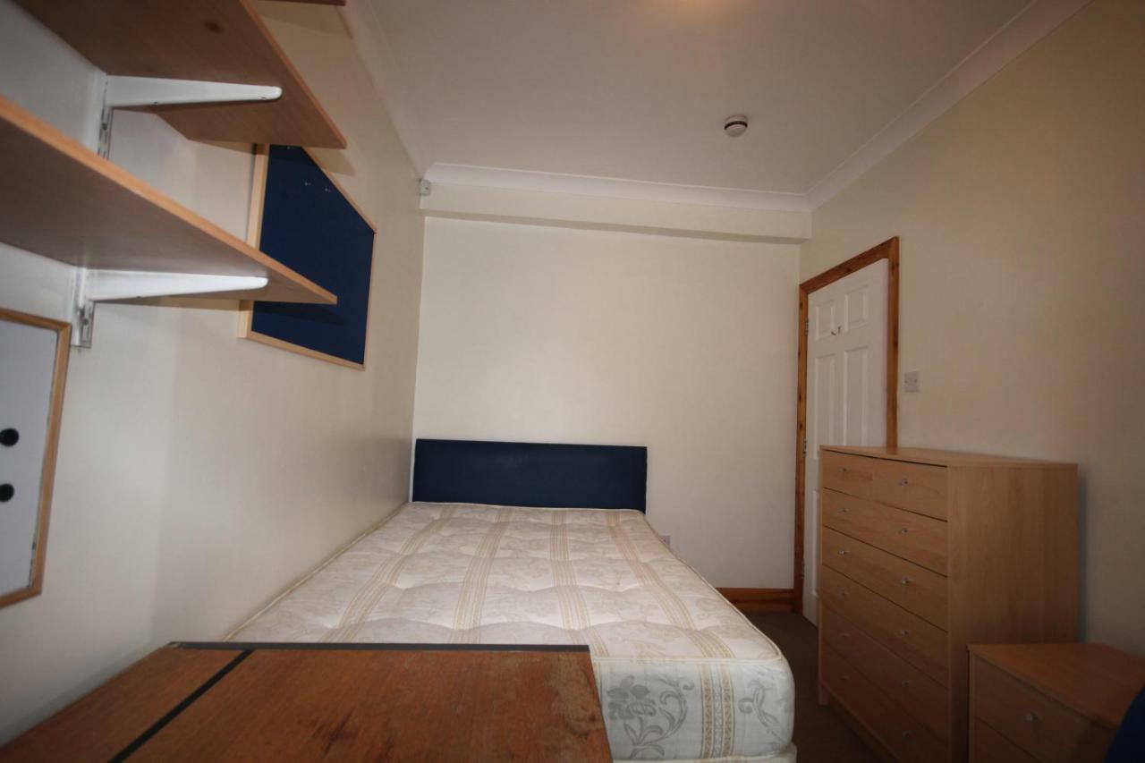 Budget Double Room,862315019:JPEG