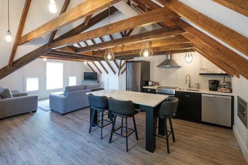 Loft,871597847:JPEG