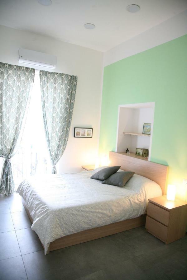 Studio Apartment,874168904:JPEG