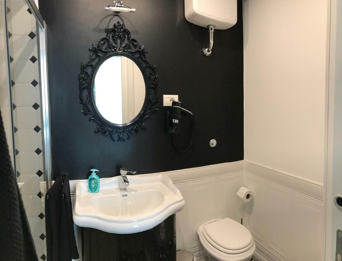 Luxury Quadruple Room,891666562:JPEG