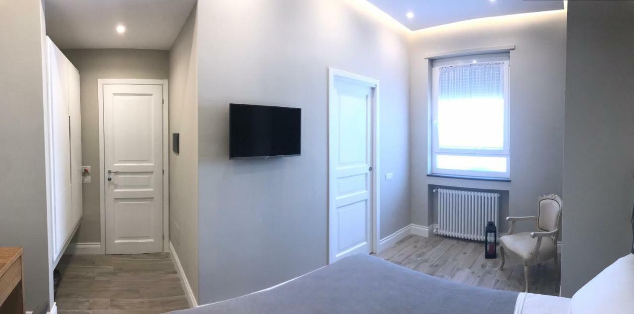 Two-Bedroom Apartment,891780952:JPEG