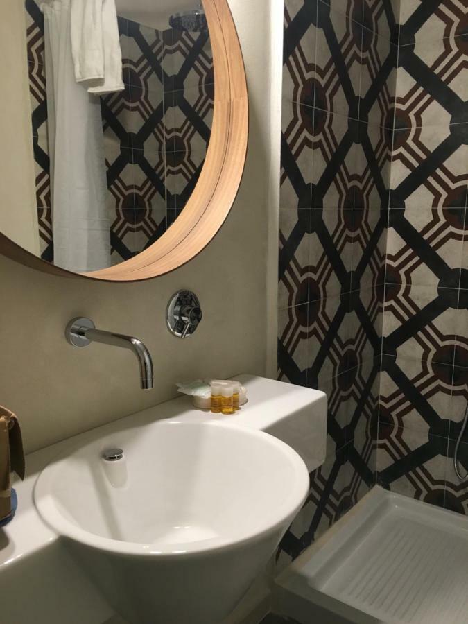 Deluxe Triple Room,891928834:JPEG
