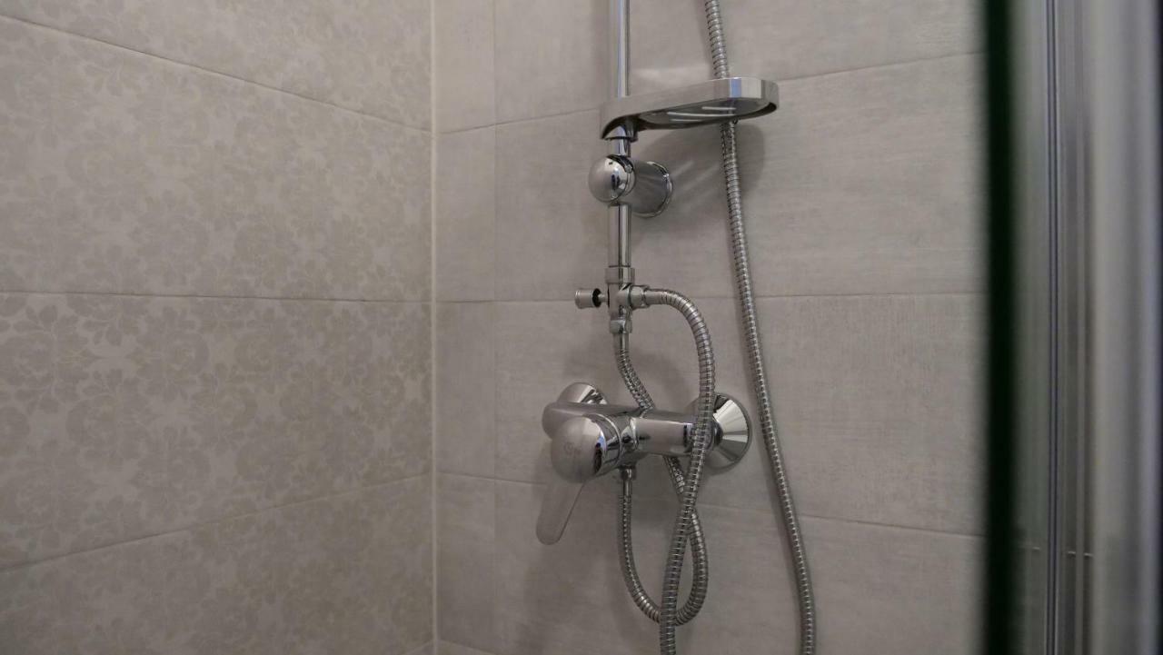 Quadruple Room Private Bathroom
