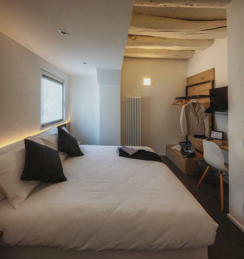 Budget Double or Twin Room,905291101:JPEG