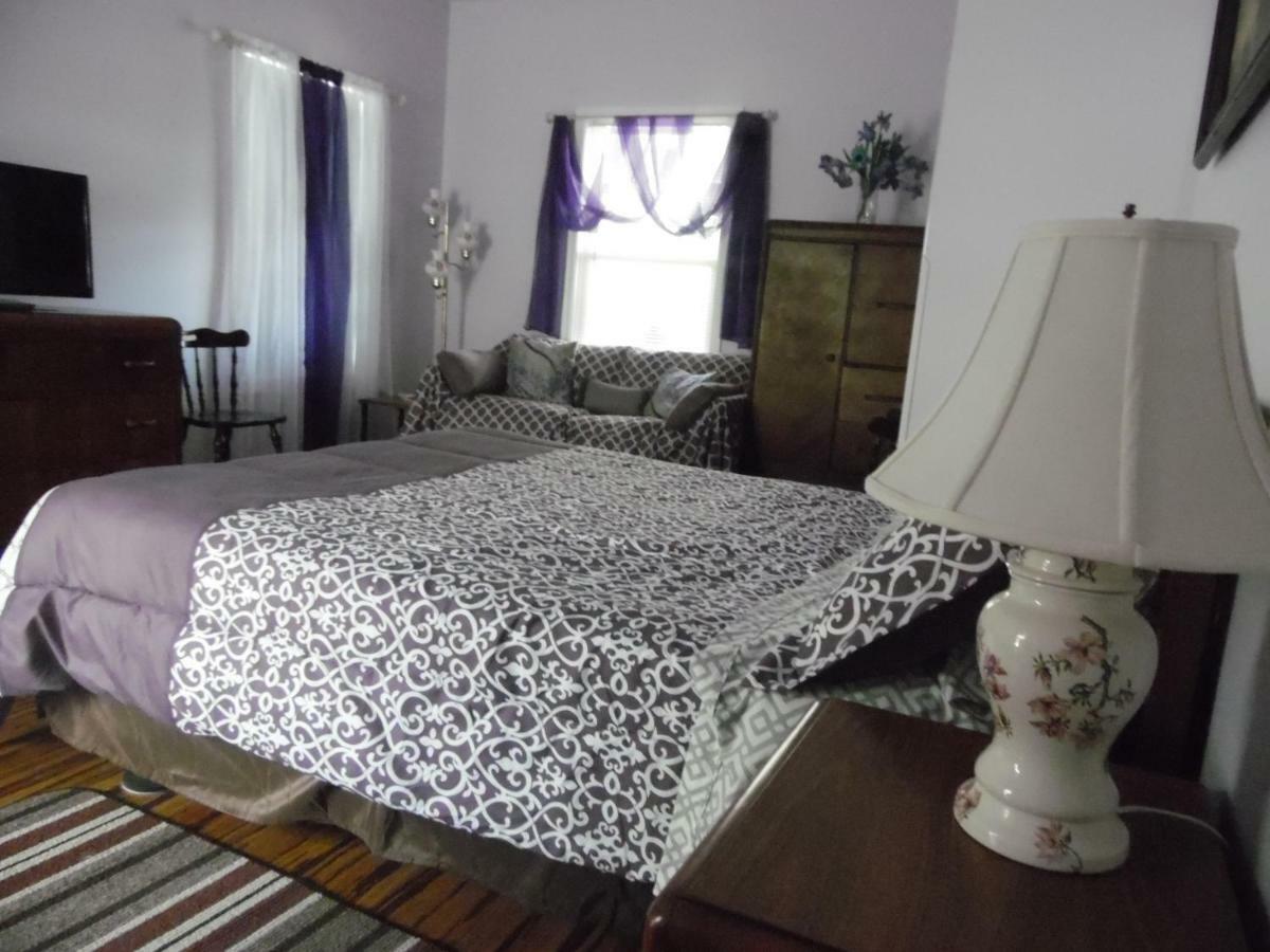 Queen Suite