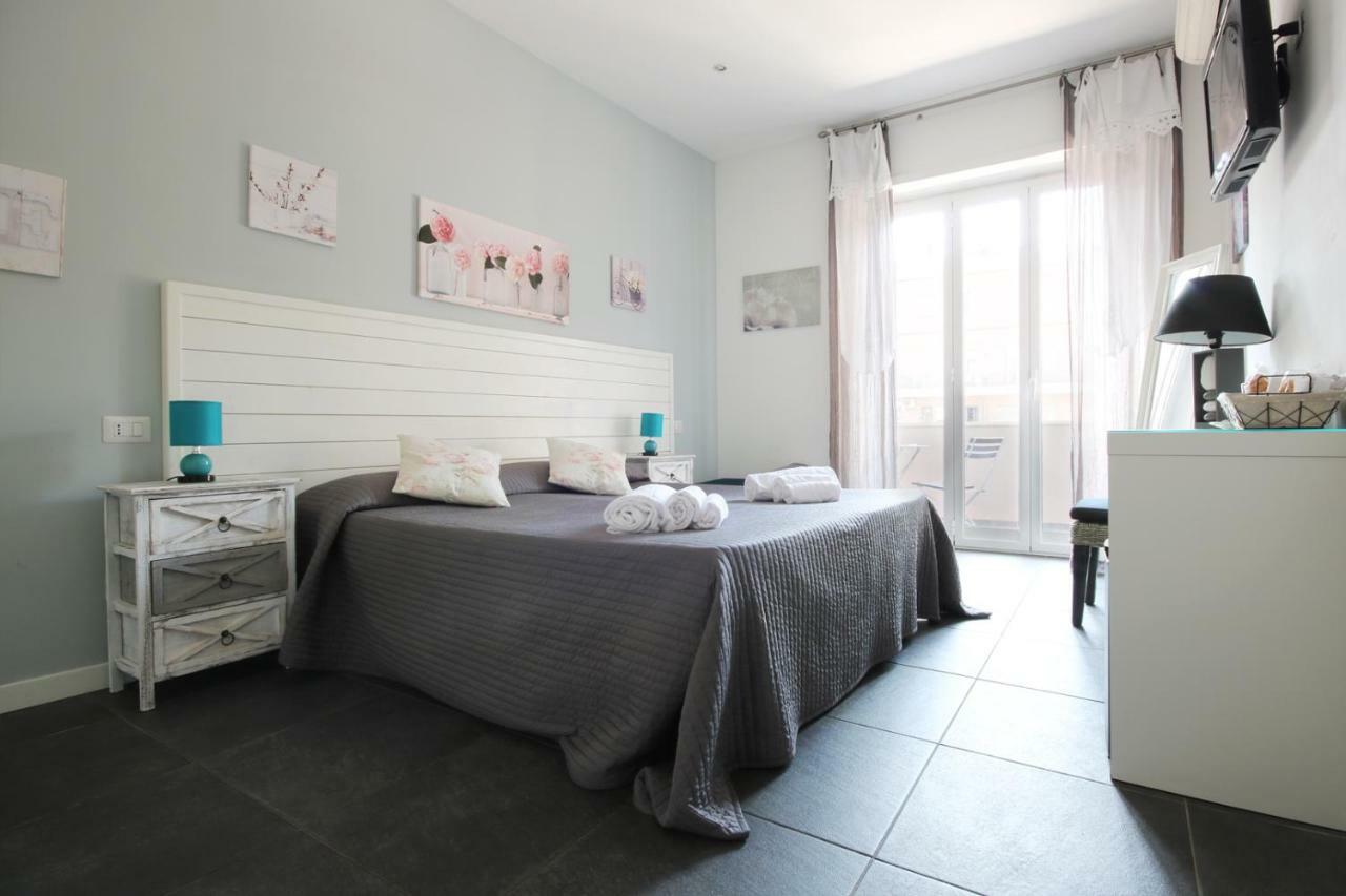 Double Room,909775033:JPEG